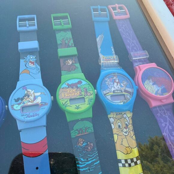 Vintage Disney 9 Watch Lot 90s Shadowbox Display 1990 Fantasma Promo Collection main image 9